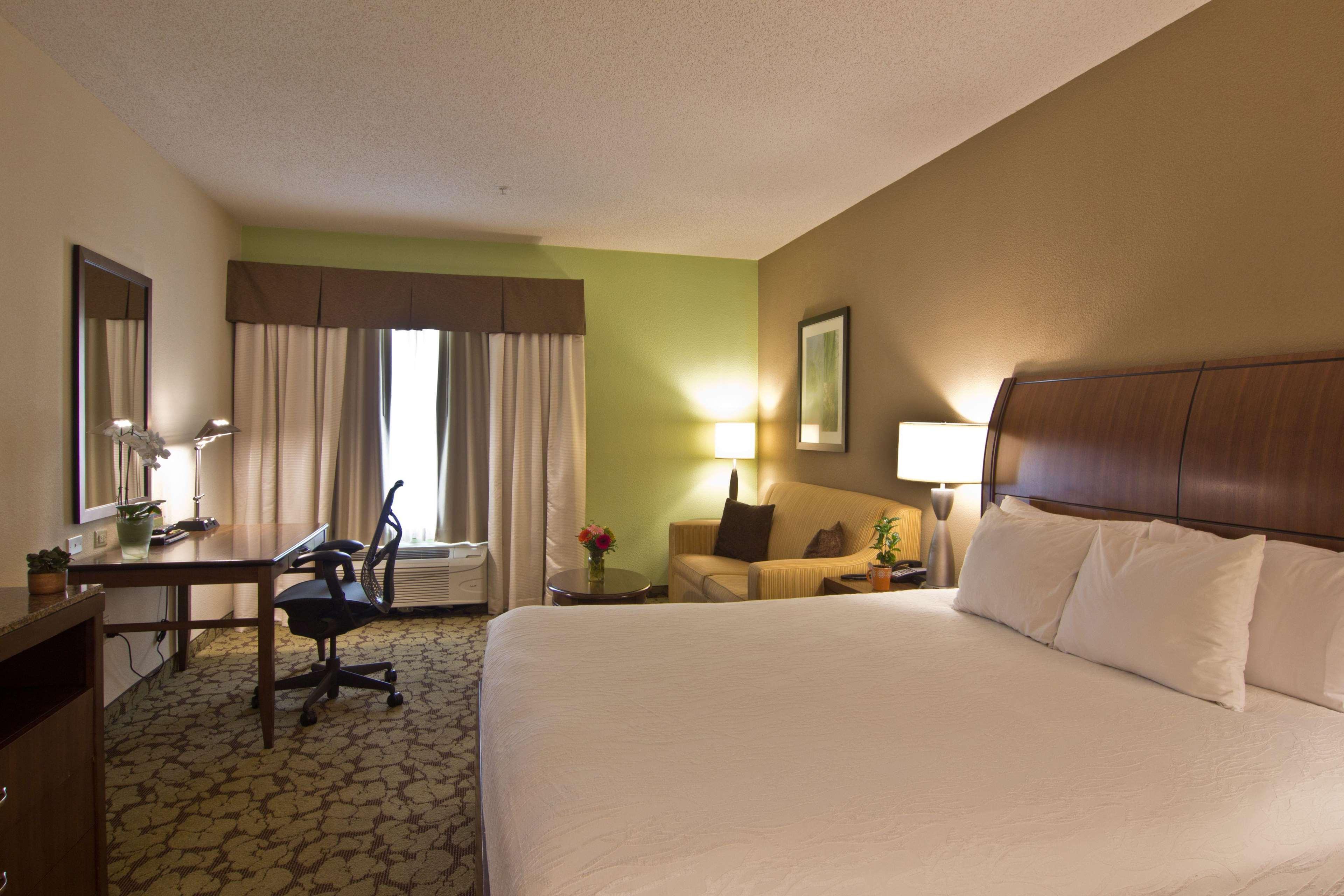 Hilton Garden Inn Columbus/Гров Сити Экстерьер фото