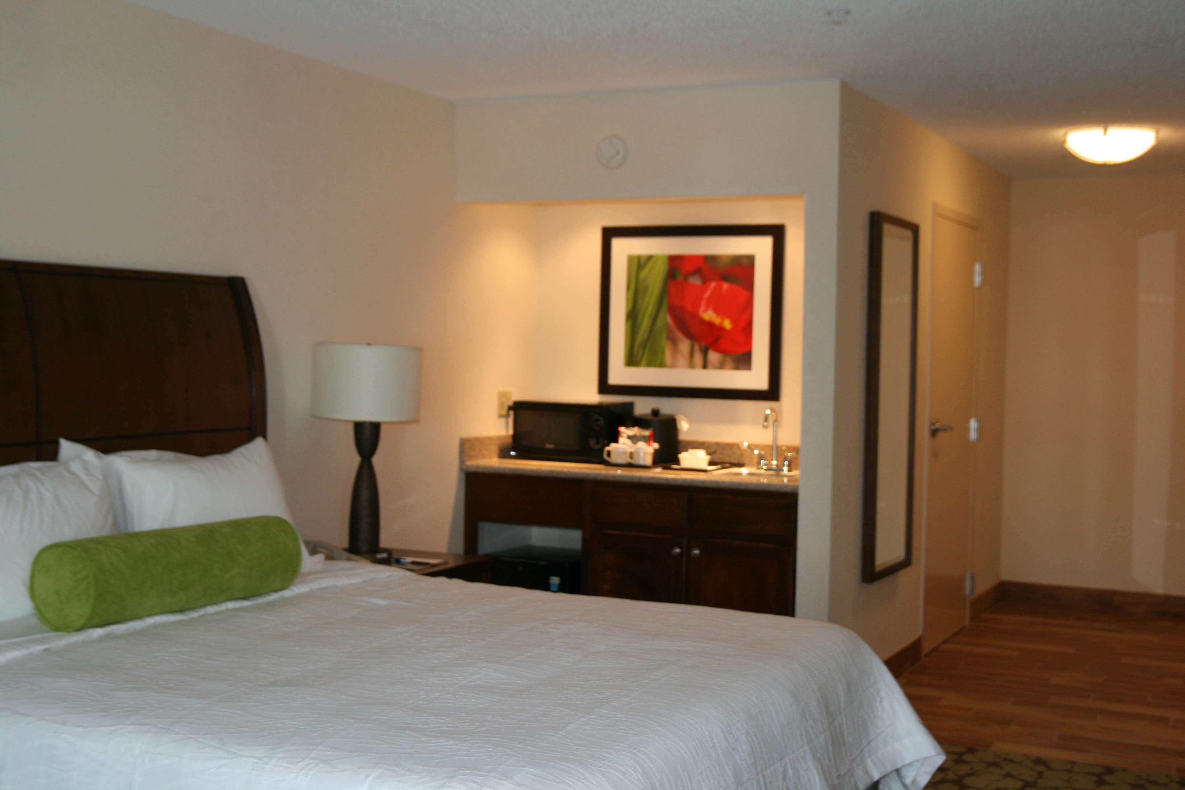Hilton Garden Inn Columbus/Гров Сити Экстерьер фото