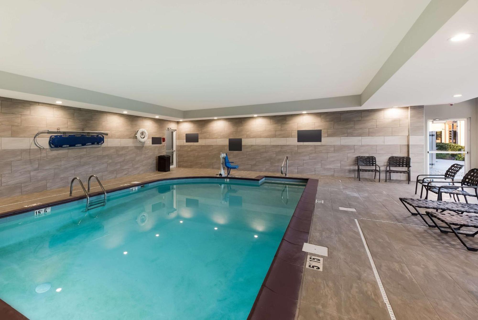 Hilton Garden Inn Columbus/Гров Сити Экстерьер фото